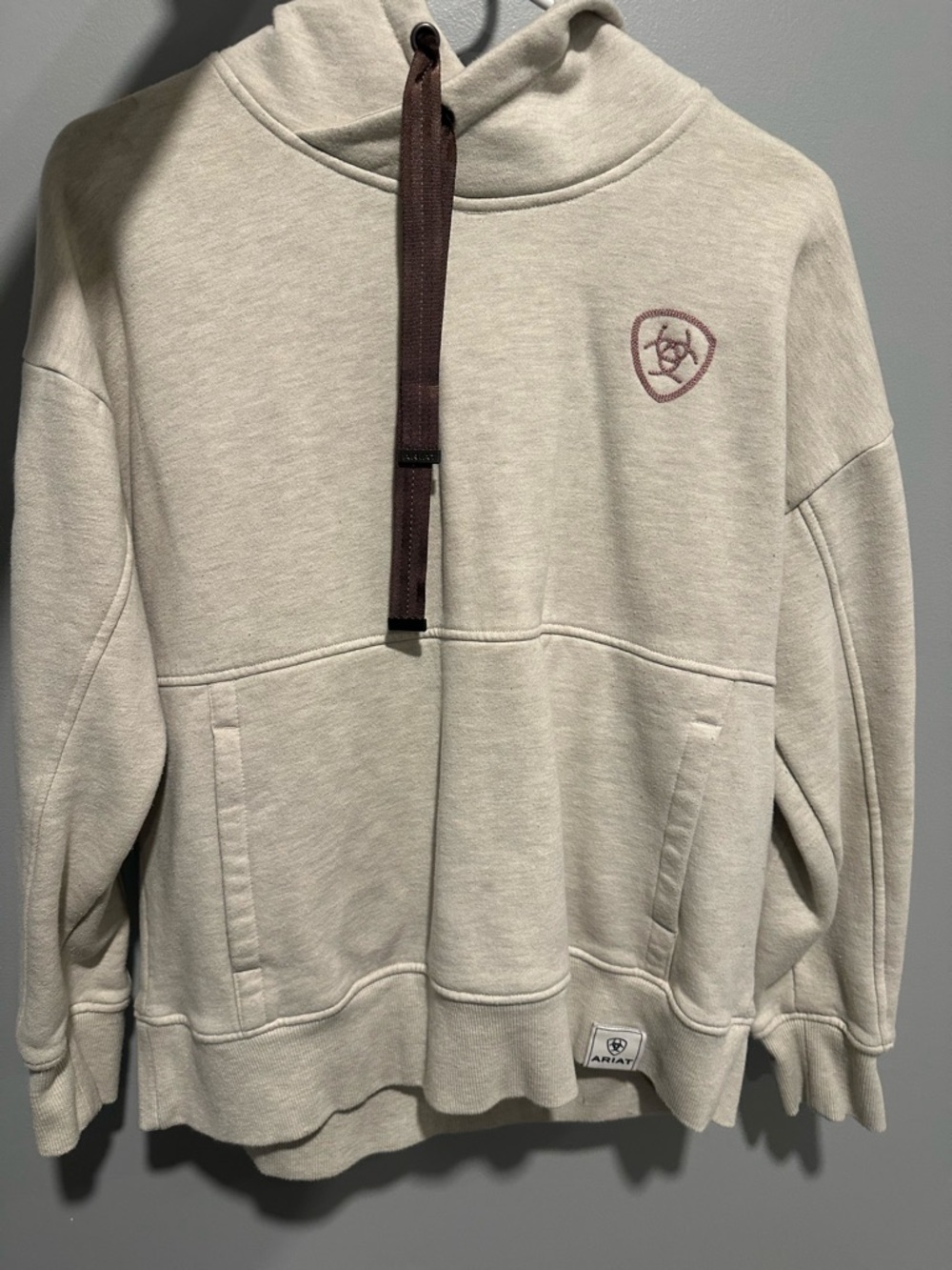 Ariat Cream Pullover Hoodie with Maroon Accent